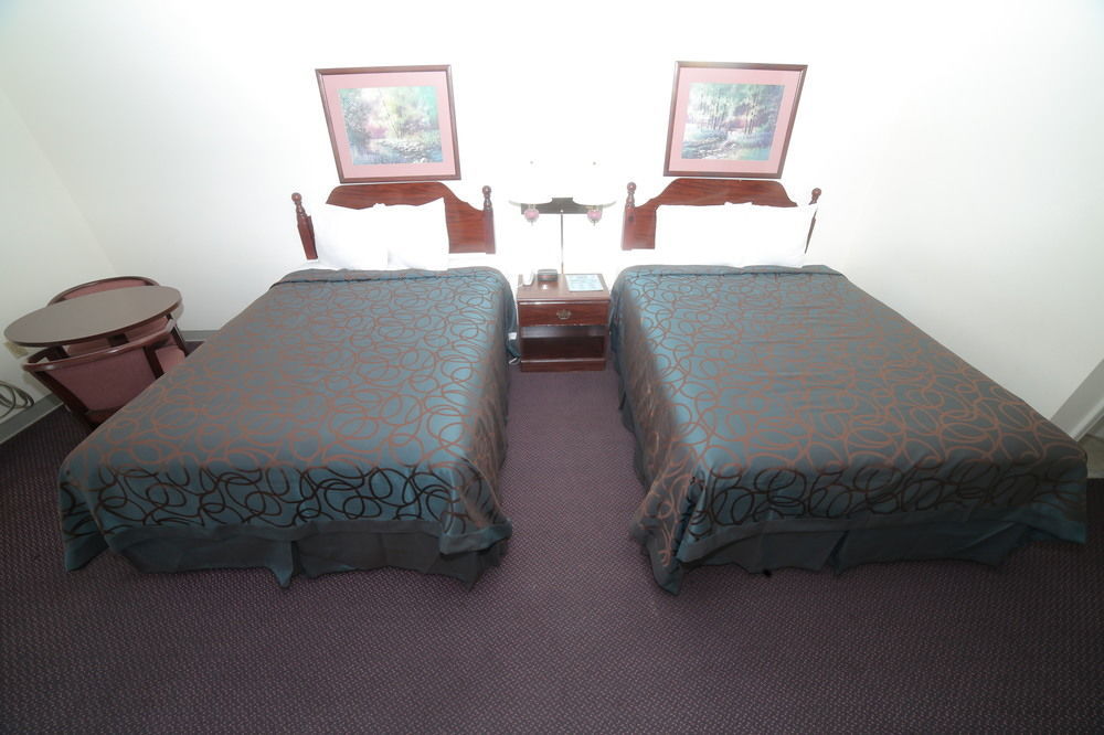 Madison Inn Lodge Fredericktown Extérieur photo